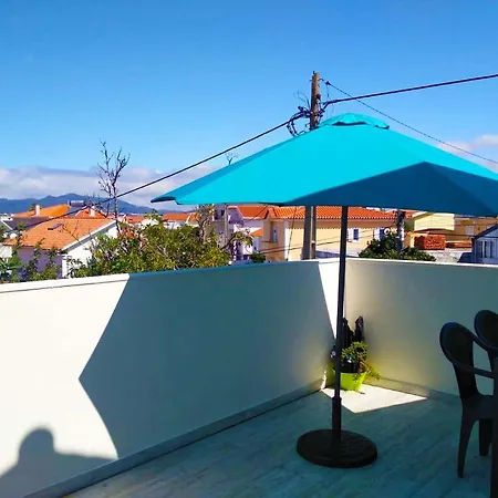 Independent House Near Estoril With Terrace
